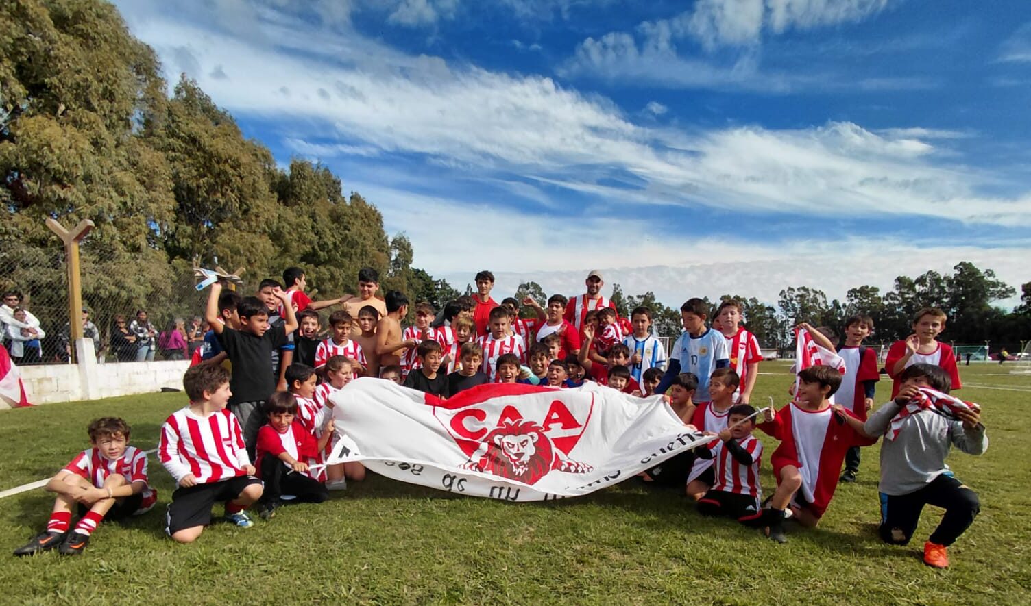 Se desarrolló con gran éxito el encuentro de escuelitas en el Country del Club Atlético Alumni