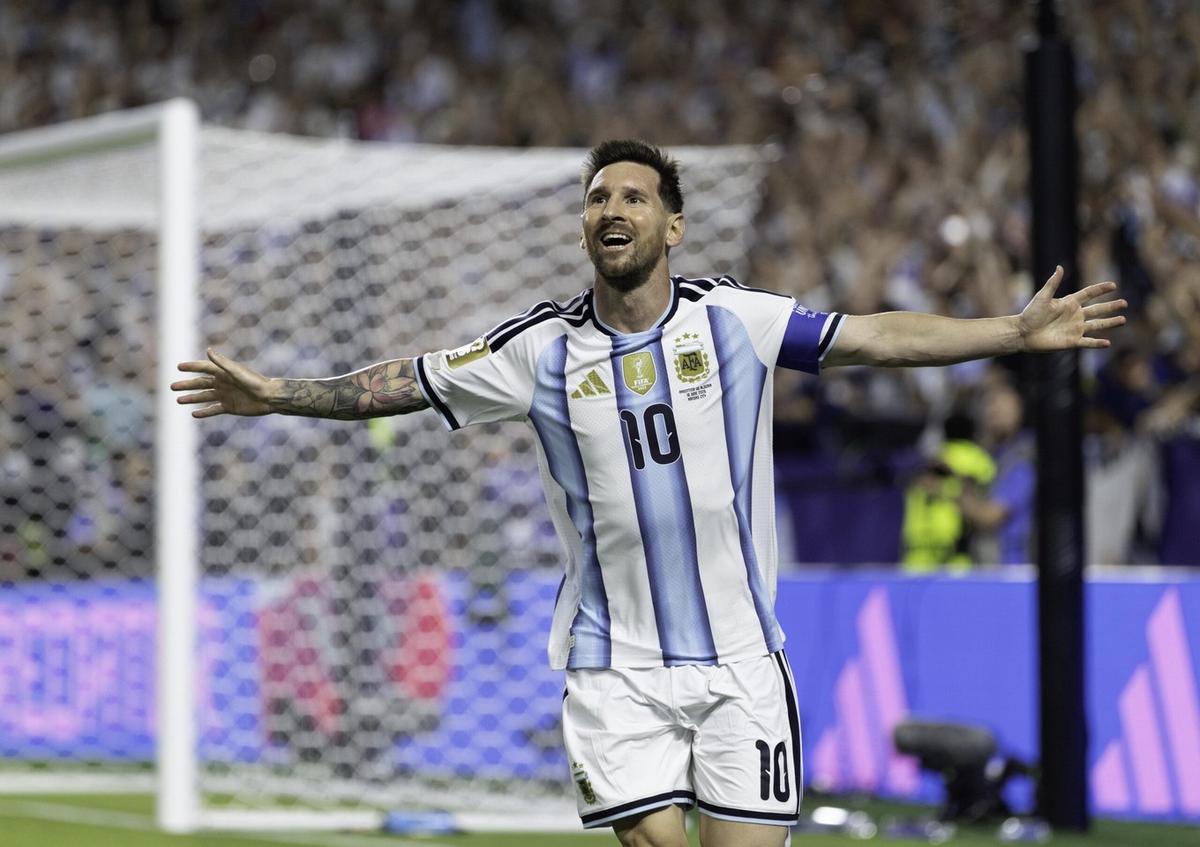 Argentina arrancó con autoridad: goleada, hat trick de Messi y una noche cargada de emoción