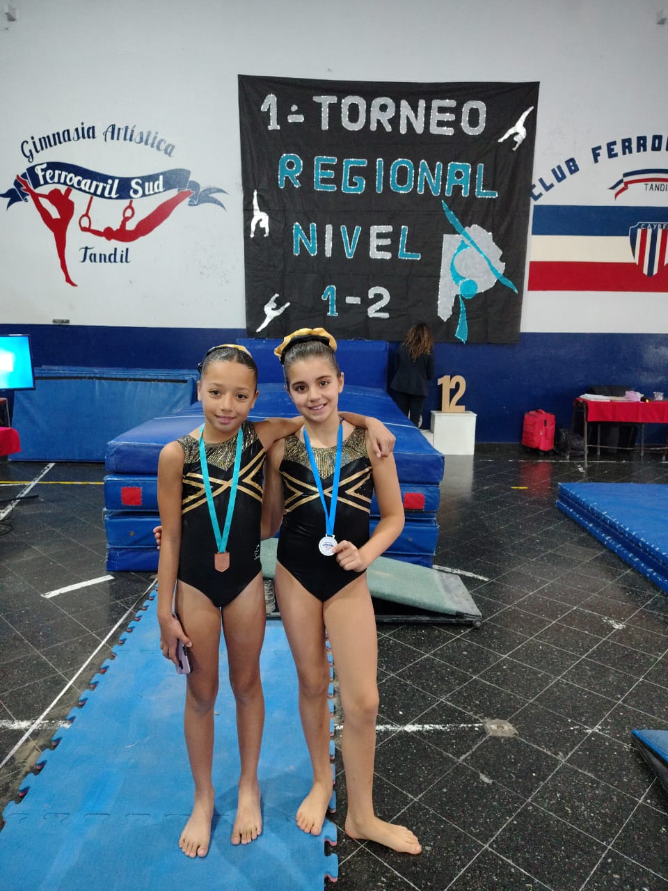 Destacada actuación de la Escuela de Gimnasia Artística de Benito Juárez en Tandil