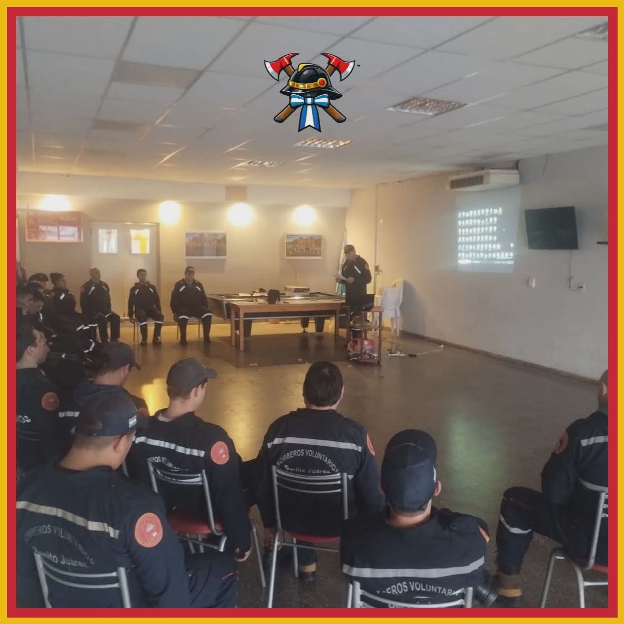 Este sábado se llevó a cabo la segunda clase de la capacitación en Psicología de la Emergencia, donde se abordaron diversos contenidos fundamentales para la labor bomberil.